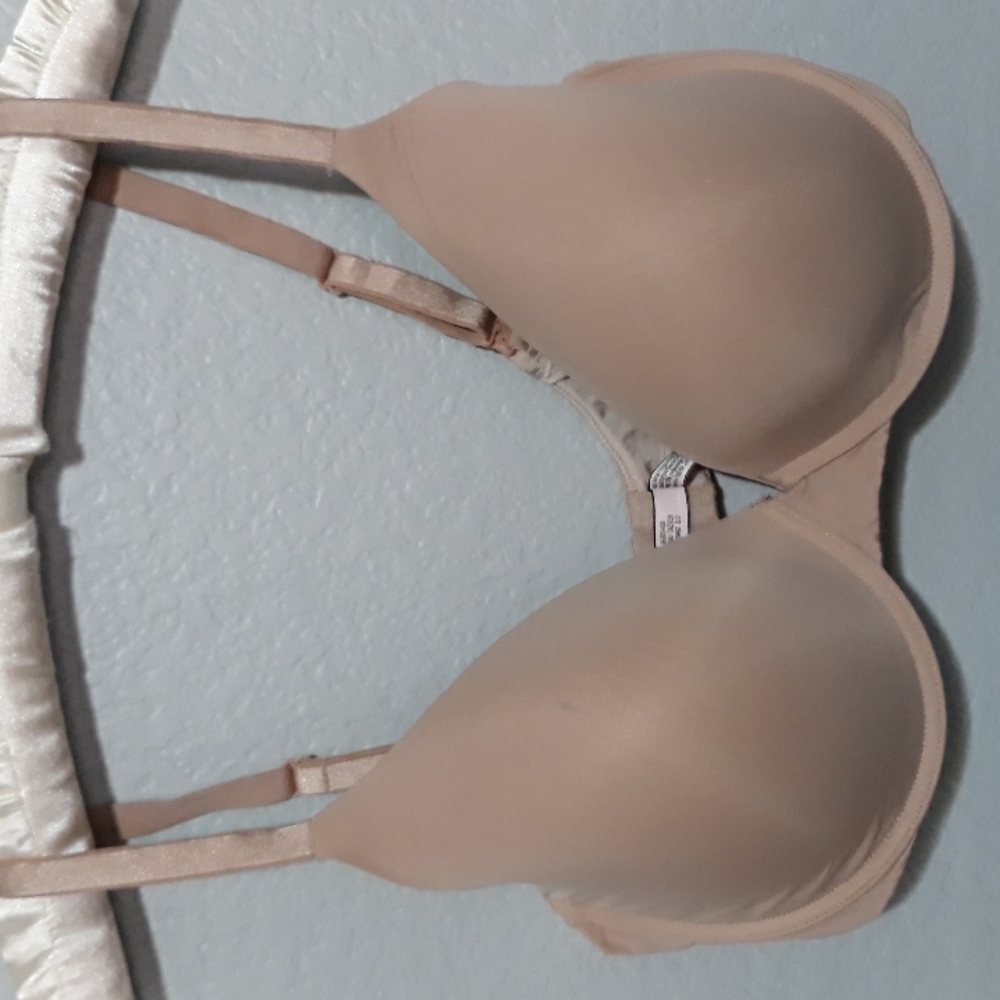 Victoria's Secret bra size 38DD